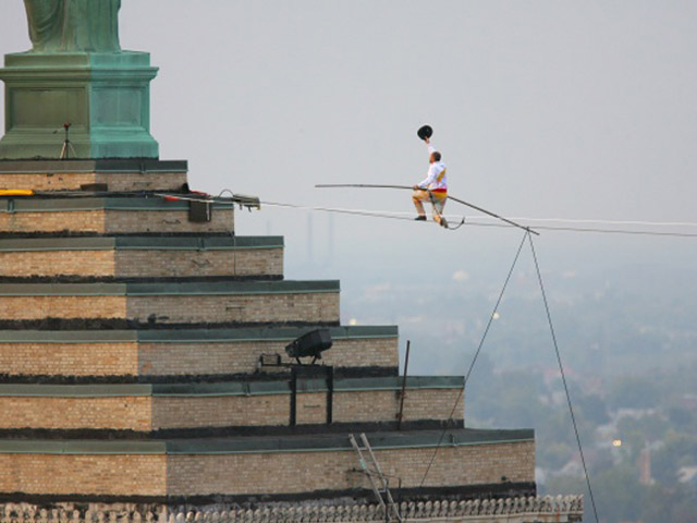 tightrope walking at liberty building